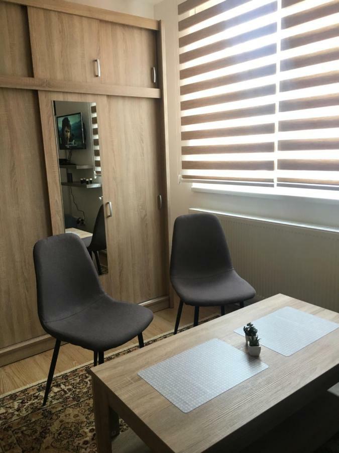 Old Town Cute Apartment Сараево Экстерьер фото