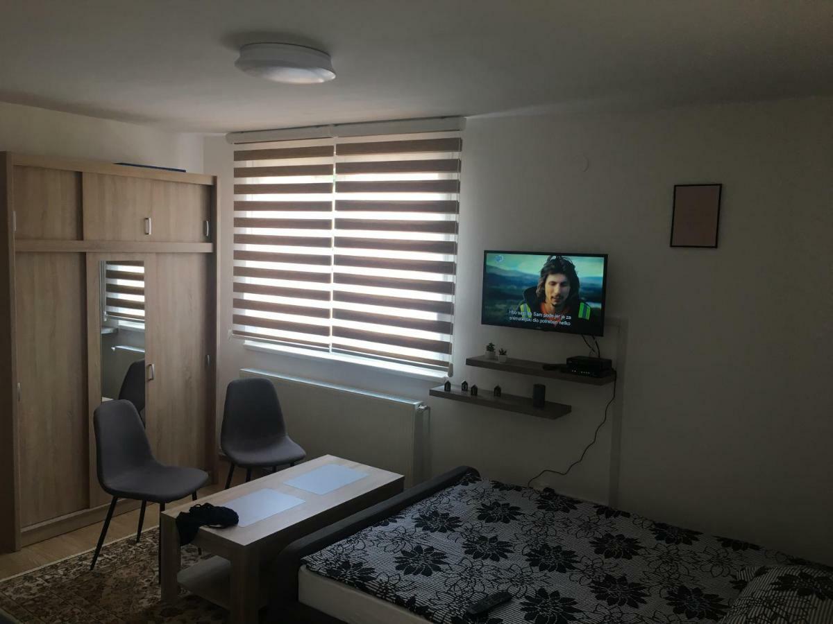 Old Town Cute Apartment Сараево Экстерьер фото