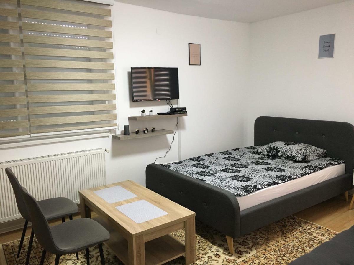 Old Town Cute Apartment Сараево Экстерьер фото