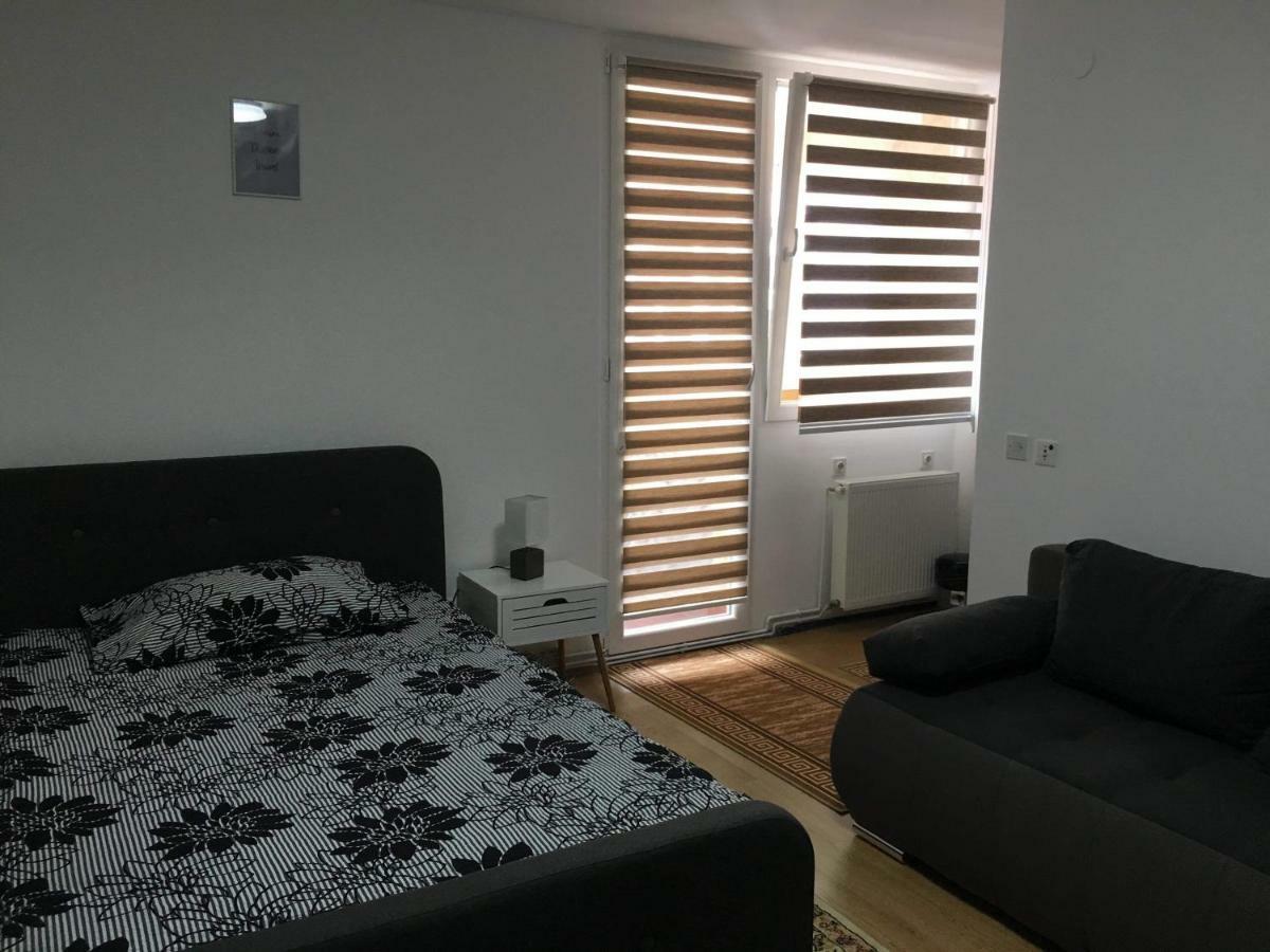 Old Town Cute Apartment Сараево Экстерьер фото